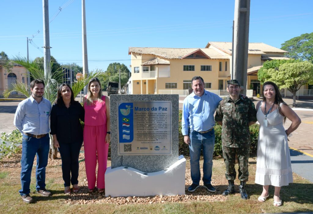 Prefeitura Municipal de Anastácio-MS - Exército realiza cerimônia