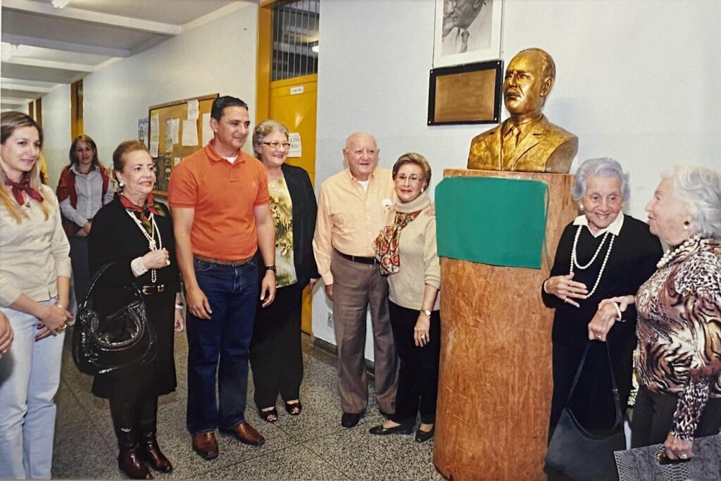 Serviço de digitalização de documentos do Instituto Morro Azul