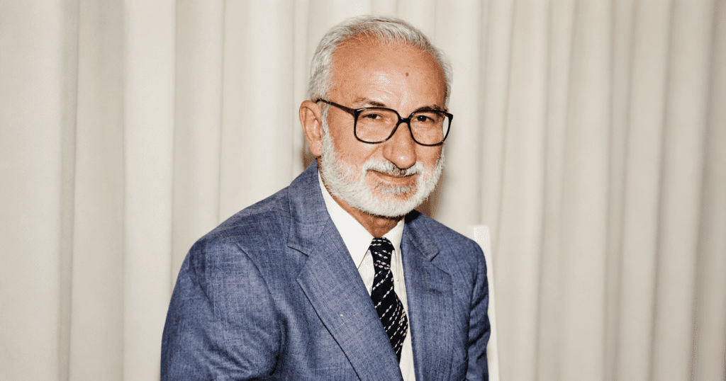 Paulo Corrêa de Oliveira é homenageado pela UFMS com o título de Professor Emérito